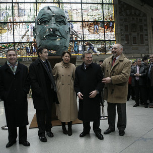 De izda. a drcha., Mikel Cabieces, delegado del Gobierno en el Pas Vasco, Patxi Lpez, Magdalena lvarez, Antonio Gonzlez, Presidente de ADIF y Jos Antonio Pastor