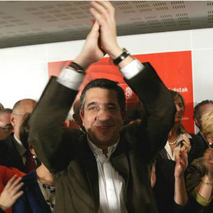 Euforia en la sede electoral del PSE-EE en Bilbao