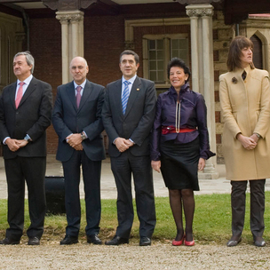 Patxi Lpez con todos los consejeros en el Palacio de Artaza