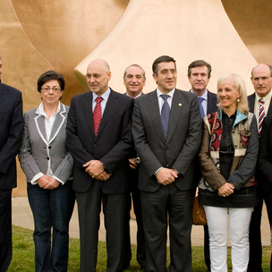Patxi Lpez con los consejeros del Gobierno Vasco