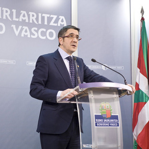 Patxi Lpez erakunde adierazpenean