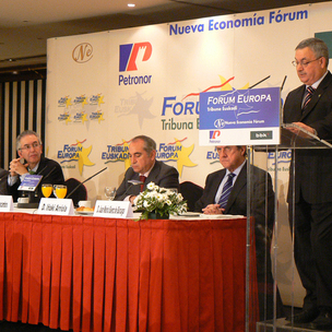 Miguel Buen Europa Foroan egindako hitzaldian