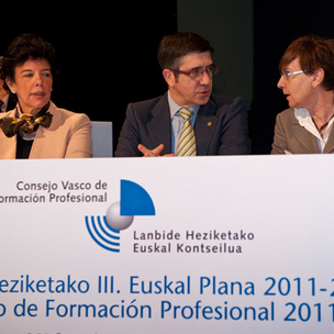 Isabel Cela�, Patxi L�pez eta Gemma Zabaleta