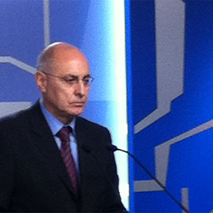 Rodolfo Ares Legebiltzarrean egindako agerraldian 
