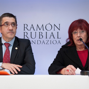 El Lehendakari, Patxi Lpez, y Lentxu Rubial, Presidenta de la Fundacin Ramn Rubial