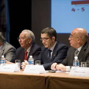 El lehendakari, Patxi Lpez, en un momento del Foro Biarritz