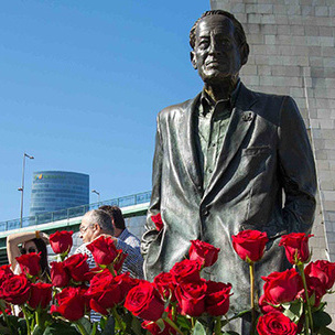 Ramn Rubialen estatua