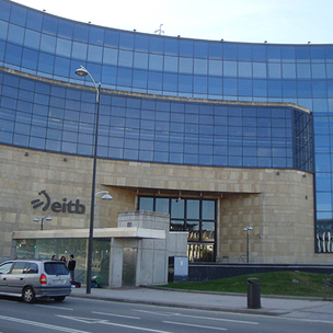 Ondokotik ateratako argazkia: http://commons.wikimedia.org/wiki/Main_Page