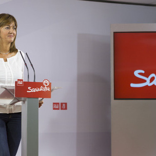 Idoia Mendia durante la rueda de prensa en la sede del PSE-E