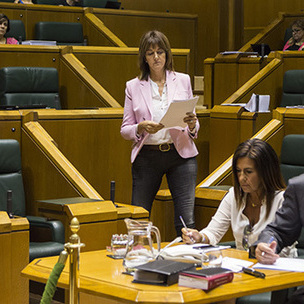 Idoia Mendia en el Parlamento Vasco [Foto de archivo: Socialistas Vascos]