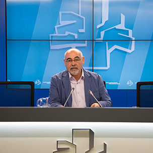 Jos Antonio Pastor Eusko Legebiltzarrean goizean emandako prentsaurrekoan