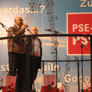 Jos Antonio Pastor y Tontxu Rodrguez, han visitado el stand del PSE-EE, instalado en la Feria Nagusi 09