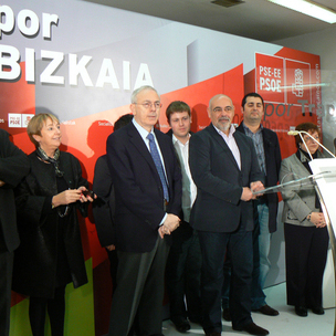 Jos� Antonio Pastor eta Trapagako Udaleko hautagaiak