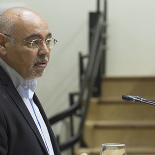 Jose Antonio Pastor durante su intervencin en el Parlamento