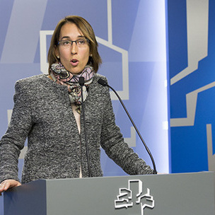 Natalia Rojo legebiltzarkide sozialista goizen Eusko Legebiltzarrean eskaini duen prentsaurrekoan. [Argazkia: Euskal Sozialistak]