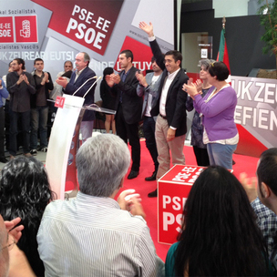 Patxi Lpez euskal gizarteko ordezkari batzuekin