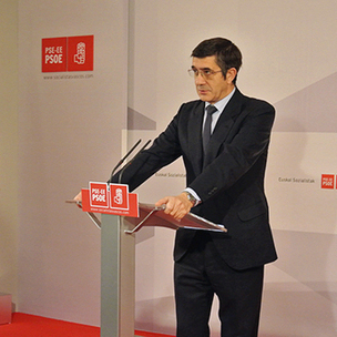 Patxi Lpez 2014rako Aurrekontuei buruz emandako prentsaurrekoan