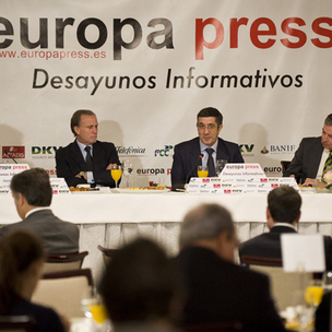 Patxi Lpez Europa Press-eko gosarietan emandako hitzaldian