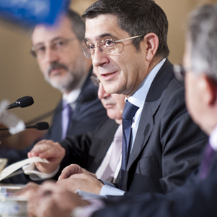 Patxi Lpez Europa Forumean esku hartu zuenean