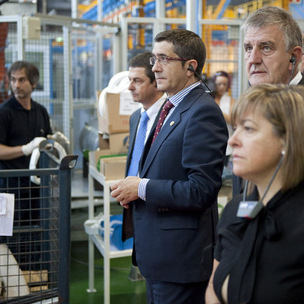 Patxi Lpez visita una fbrica