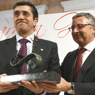 Patxi Lpez y Jos Blanco en la entrega del premio