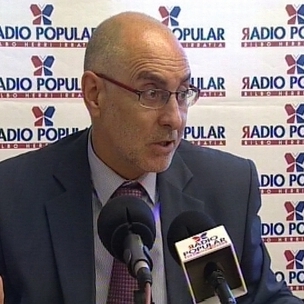 Rodolfo Ares, Herrizaingo sailburua