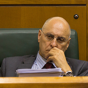 Rodolfo Ares durante un Pleno en el Parlamento Vasco