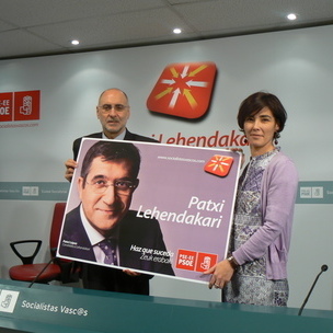 Rodolfo Ares junto a Begoa Gil