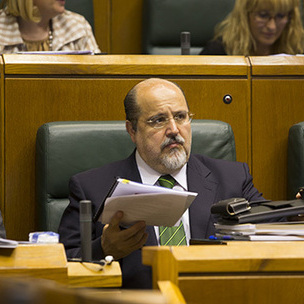 Txarli Prieto, en el Parlamento Vasco