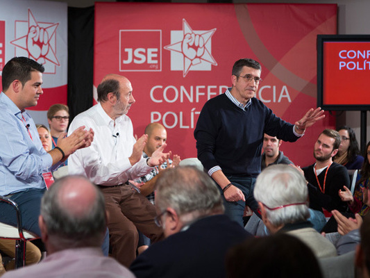 Patxi Lpez en un momento de su intervencin durante la Conferencia Poltica JSE 2013