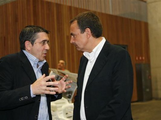 Patxi Lpez junto a Zapatero 