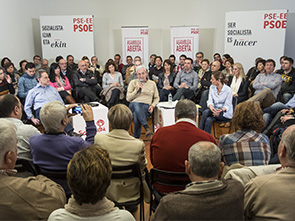 Asamblea Abierta sobre Empleo con Luz Rodrguez ,Carlos Totorika y Alfonso Gil