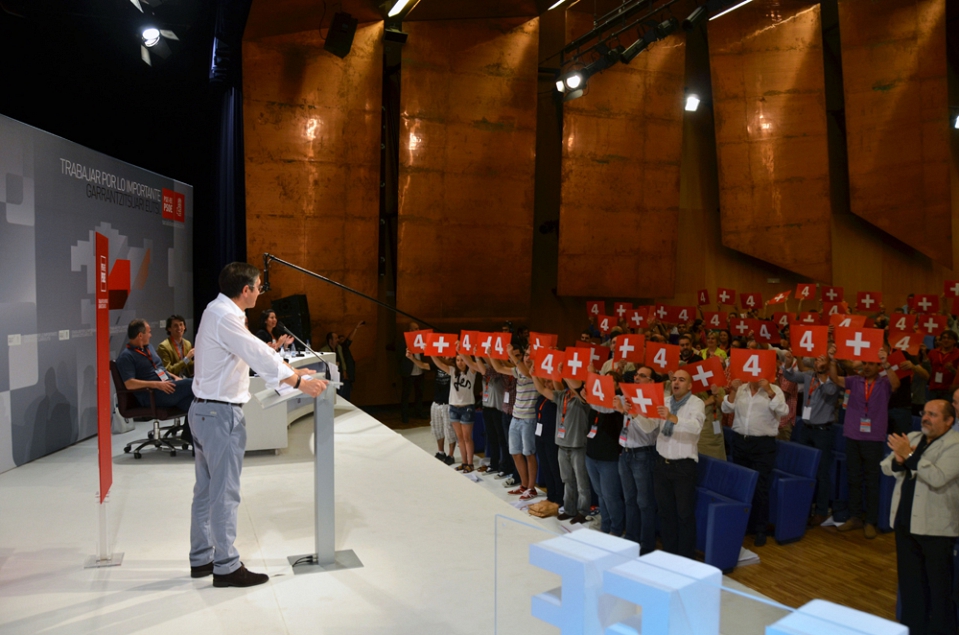 Conferencia poltica del domingo