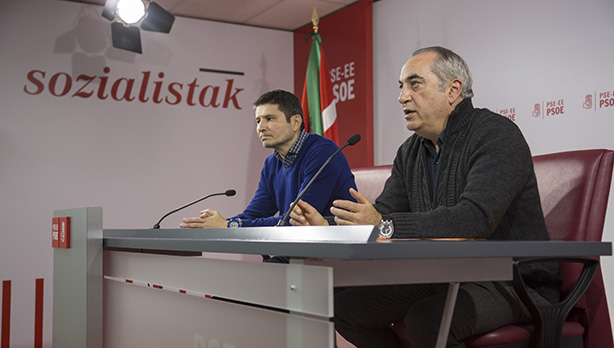 Iaki Arriola y Enrique Ramos presentan los detalles del proceso de elaboracin del programa electoral 