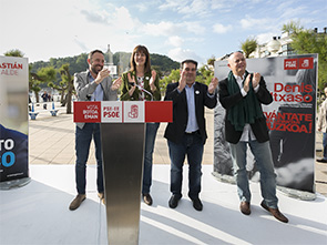 Idoia Mendia, Denis Itxaso y Ernesto Gasco cierran la campaa Socialista en Donostia