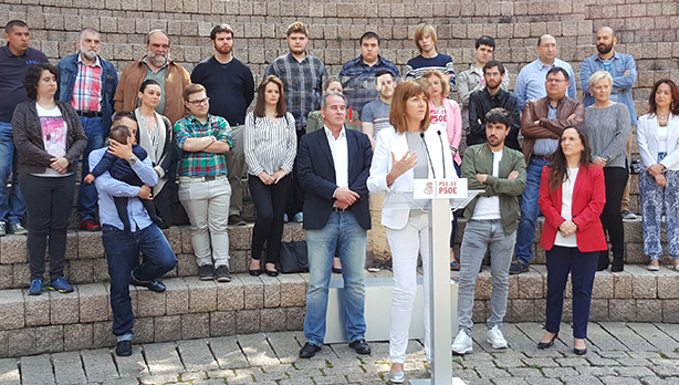 Idoia Mendia, Javier Lasarte y Jon Nogales en Vitoria [Foto: Socialistas Vascos]