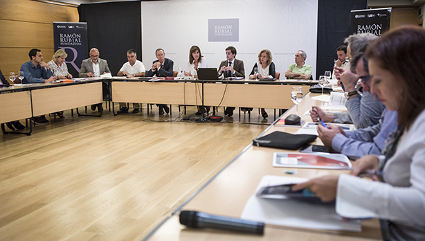 Idoia Mendia durante la jornada sobre la LTH "Repensar Euskadi"