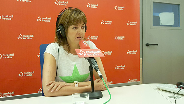 Idoia Mendia en Euskadi Irratia [Foto: Socialistas Vascos]