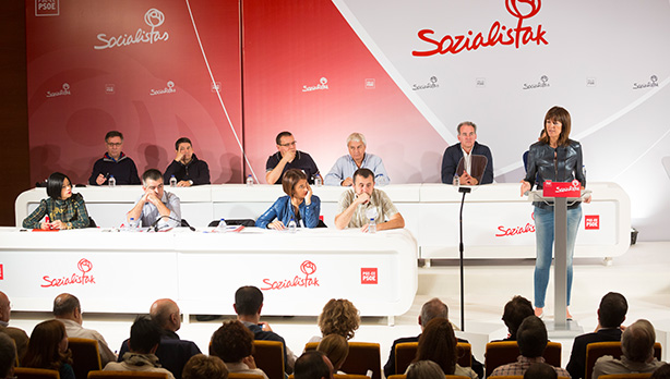 Idoia Mendiak parte hartu du Batzorde Nazionalean. [Argazkia: Euskal Sozialistak]