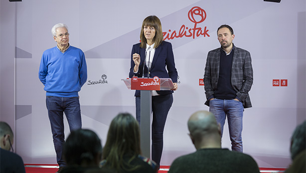 Idoia Mendiak zerga-proposamenak aurkeztuko ditu Denis Itxaso eta Carlos Totorikarekin batera