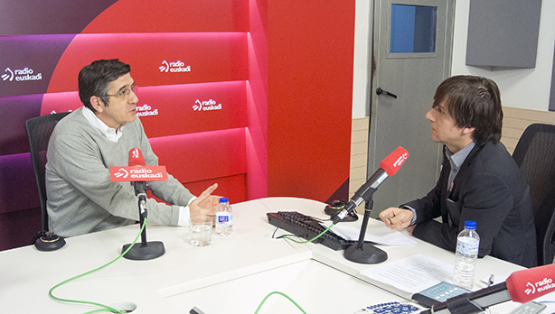 Patxi Lpez durante la entrevista en Boulevard de Radio Euskadi.