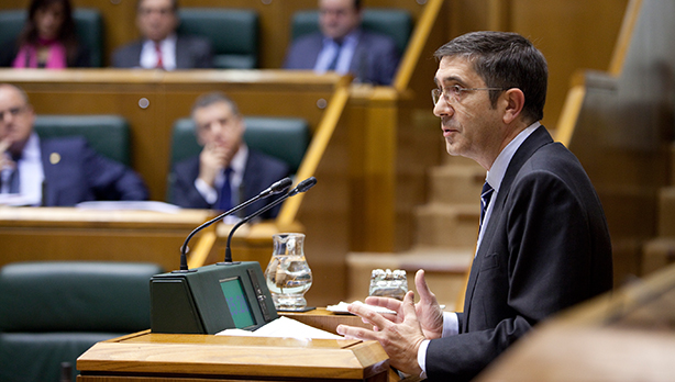 Patxi Lopezek Eusko Legebiltzarrean parte hartu du (Argazkia: Irekia)