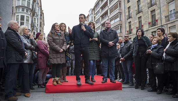 Pedro Snchez en Vitoria con los candidatos alaveses