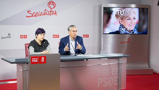 Ramn Jaregui y Eider Gardiazabal en la rueda de prensa que han ofrecido esta maana en Bilbao.