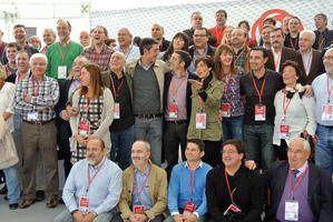 Foto de familia de la delegacin de Socialistas Vascos en la Conferencia Poltica del PSOE