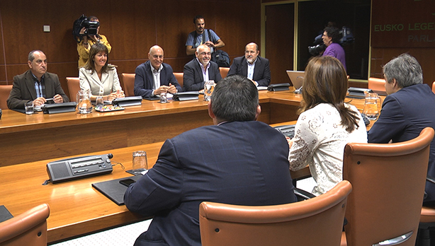 Reunin entre PSE-EE y PNV